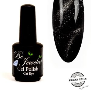 Urban Gelpolish CatEye 39 Zwart met een zilveren cateye.